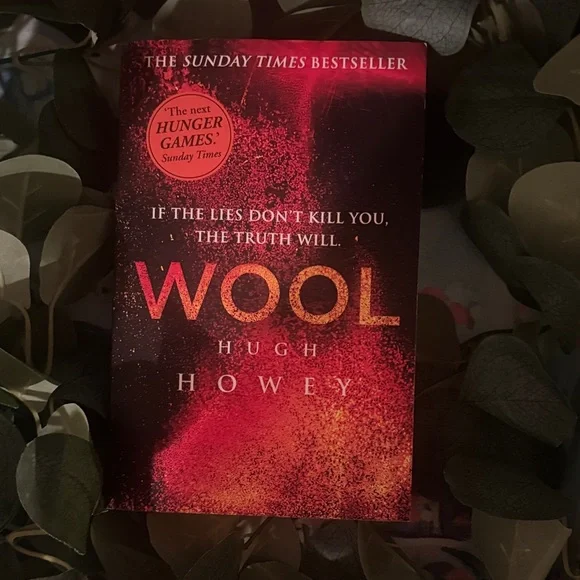 Wool by Hugh Howey - Picture 1 of 4